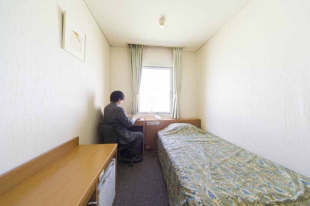 Hotel Hiroshima Sunplaza חדר תמונה